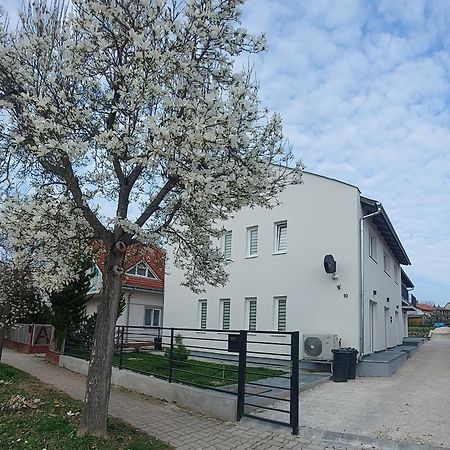Heviz Lux Apartmanhaz Exterior photo