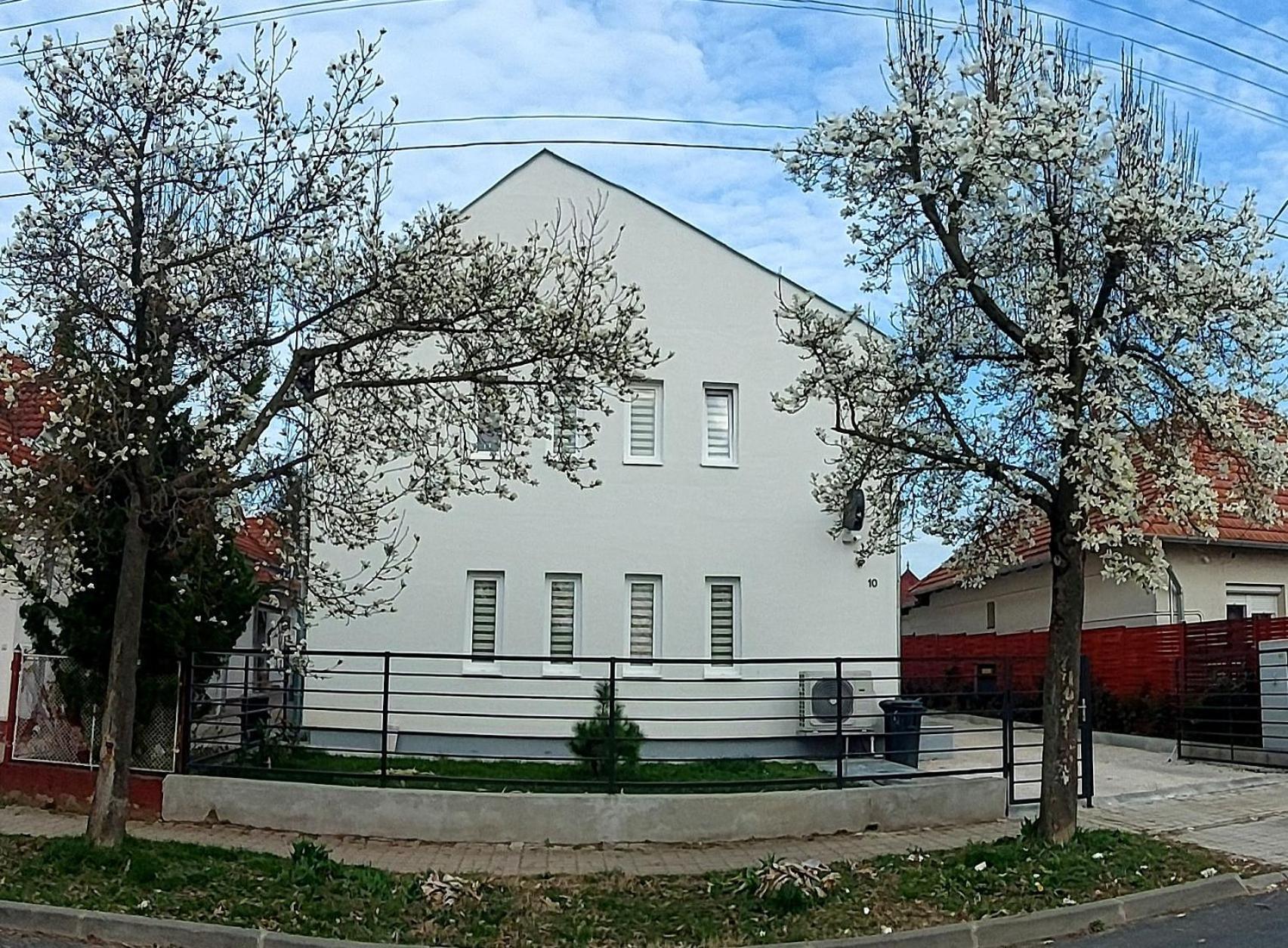 Heviz Lux Apartmanhaz Exterior photo